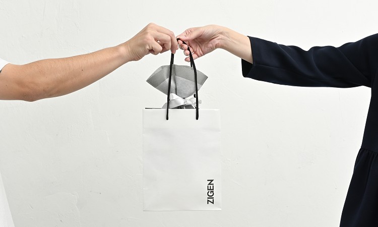 「パッケージとラッピング」